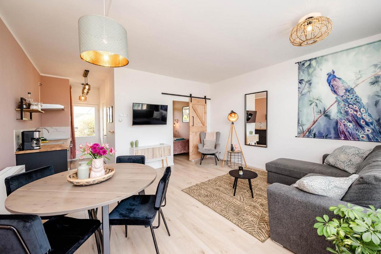 Amsterdam Beach Apartment 9, Private Garden Зандфорт Экстерьер фото